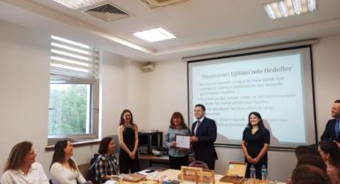 “Matematik Öğretiminde Montessori Materyallerinin Kullanımı” eğitimi verildi