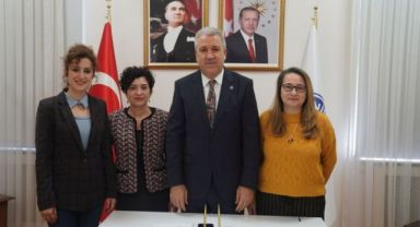 Meme kanserine karşı endemik bitki türü ile araştırma!