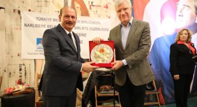 Narlıdere'de İzmir'e hizmet edenlere vefa gecesi