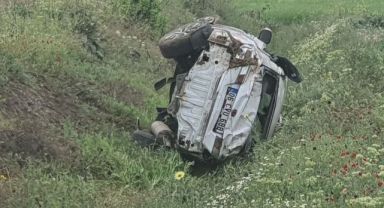 Otomobil su kanalına düştü: 1 ölü, 4 yaralı