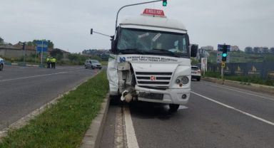 Özel toplu taşıma aracı kazası: 7 yaralı