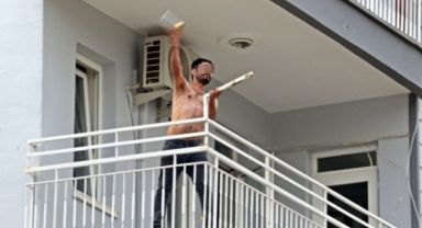 ‘Sabaha kadar parti' deyip elinde ne varsa sokağa fırlattı, içeri girince polisle göz göze geldi