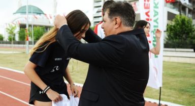 Semra Aksu Atletizm Pisti’nde bayram coşkusu!
