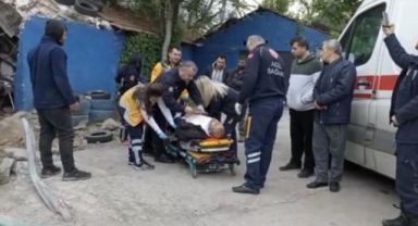 Servis otobüsü ile halk otobüsü çarpıştı: 2 yaralı