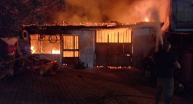 Tamirhanede yangın çıktı, 1 kişi yanarak öldü