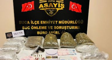 Uyuşturucu tacirleri Buca'da polisten kaçamadı!