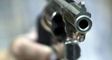 14 yaşındaki çocuk babasını öldürdüğü iddiasıyla tutuklandı