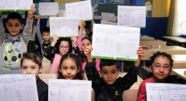 19 milyon öğrenci yarın karne alacak