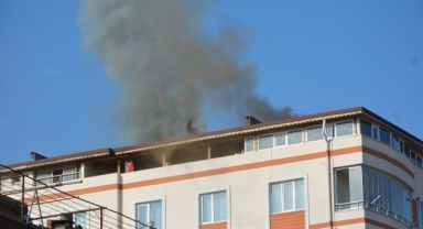 7 katlı binanın çatı katında korkutan yangın