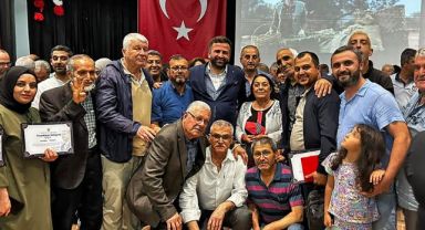 AK Partili Kalfaoğlu üstün başarı gösteren partililere teşekkür etti