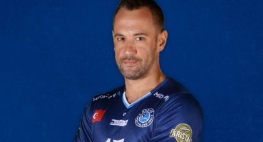 Arkas Spor’da üç ayrılık