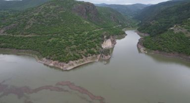 Barajların doluluk oranı havadan görüntülendi