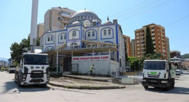 Buca’da temizlik ve denetimler tam gaz sürüyor