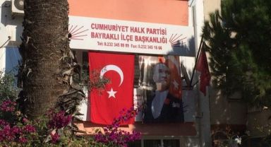CHP Bayraklı'da flaş disiplin kararı!