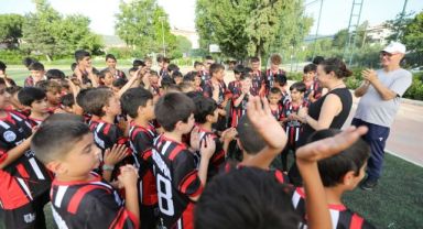 Efes Selçuk'ta başarılı sporcular yetişecek!