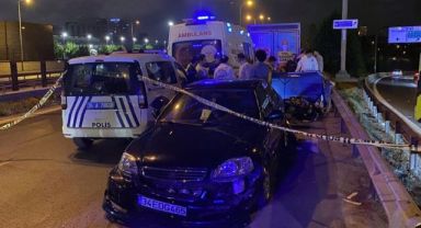 Otomobilin çarptığı motosiklet sürücüsü hayatını kaybetti