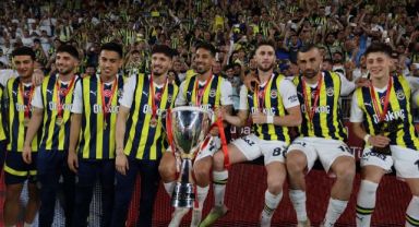 Fenerbahçe kupayı 5 yıldızlı formayla aldı