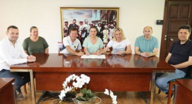 Geleceğin yüzücüleri Efes Selçuk'ta yetişecek