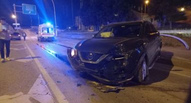 İki otomobil çarpıştığı kazada 4 yaralı!