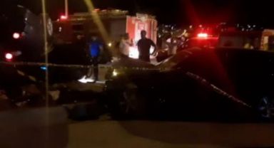 İki otomobil kafa kafaya çarpıştı: 1'i ağır 3 yaralı