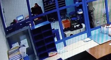 İşten çıkarılınca patronuna icra kumpası kurdu