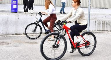 İzmir’de bisikletli kullanımı yaygınlaşıyor