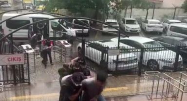 İzmir'de faciadan dönüldü: 6 el yapımı patlayıcı ele geçirildi