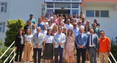 İzmirli öğretmenler Erasmus projeleri için Çeşme'de buluştu