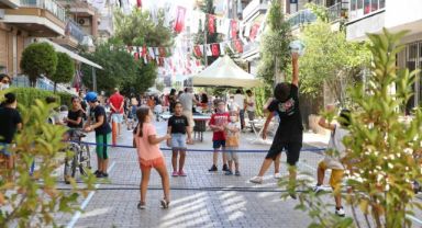 Karşıyaka’da yaşam sokağa taşıyor!