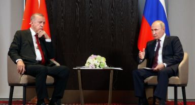 Kremlin: 'Putin, ülkedeki durumla alakalı Erdoğan'a bilgi verdi'