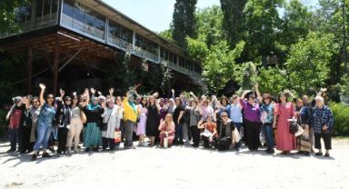 Kursiyer kadınlar yılın yorgunluğunu attılar