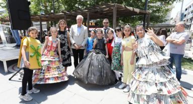 Narlıdereli çocuklardan geri dönüşüm defilesi