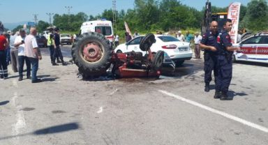 Otomobil ile traktör çarpıştı: 1 ölü 2 yaralı