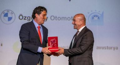 Soyer: İzmir sinemanın müziğin üretim noktası olacak