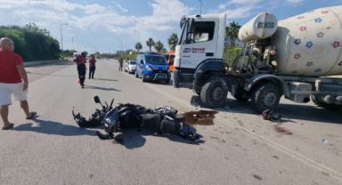 'U' dönüşü yapan beton mikseri motosikletle çarpıştı: 2 yaralı
