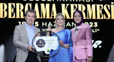 Uluslararası Bergama Kermes Festivali Finaline Muazzez Ersoy damgası
