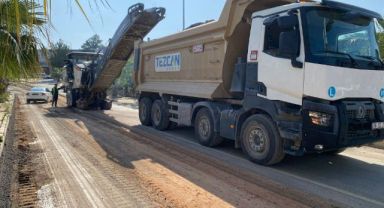 Urla’da Erdoğan Ker Caddesi'ne neşter vuruldu