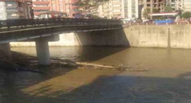 Akıntıya kapılarak kaybolan kişinin cesedi 10 kilometre uzaklıkta bulundu