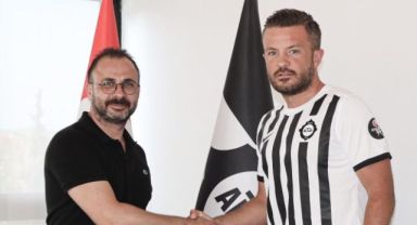 Altay’da Ceyhun Gülselam ve Özgür Özkaya’nın sözleşmeleri uzatıldı