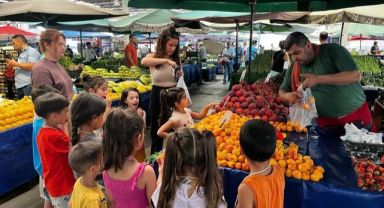 Bayraklı’nın öğrencilerine ‘sokakta’ eğitim
