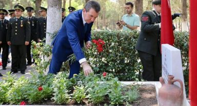 Bergama'da 15 Temmuz Demokrasi ve Milli Birlik Günü programı anıldı