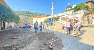 Beydağ Belediyesi, sağanak yağış sırası ve sonrasında teyakkuz halinde çalıştı