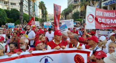 CHP İzmir'den 'zam' protestosu: Bıçak kemikte!