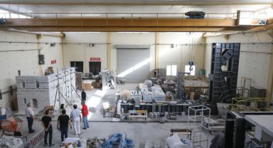 DEÜ'nün Yapı Malzemesi Laboratuvarı riskli binaların tespitini sağlıyor
