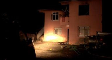 Evlat dehşeti: Babasını tüfekle öldürdü, babaannesini darp etti, evi ateşe verdi