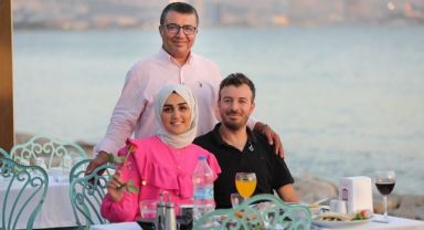 Genç çifte Başkan Sandal'dan teselli