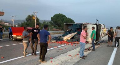 İzmir'de kamyonetle çarpışan otomobilin sürücüsü hayatını kaybetti