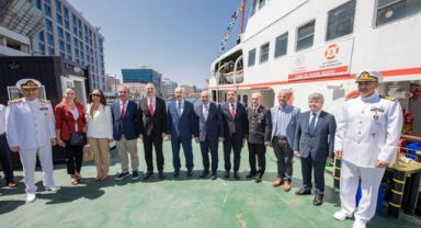 İzmir Körfezi Kabotaj Bayramı törenlerine sahne oldu