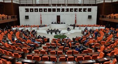 Memur ve emekli aylıklarını düzenleyen teklif kabul edildi