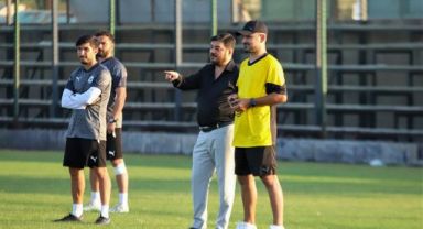 Menemen FK’da Başkan Tokul sahaya indi